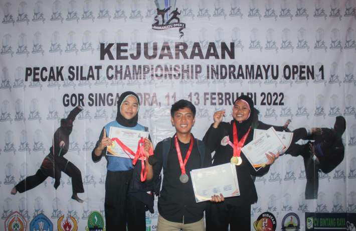 SMK As-Salaam Jatibarang Meraih 3 Emas dan 4 Perunggu dalam Kejuaraan Pencak Silat Indramayu Open 1 