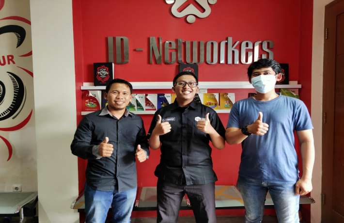 SMK AS-SALAAM JATIBARANG SIAP MENDIRIKAN MIKROTIK ACADEMY