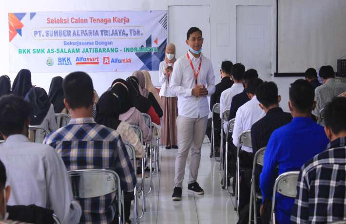 Tes Gelombang 2 Calon Tenaga Kerja PT Sumber Alfaria Trijaya Tbk Branch Plumbon